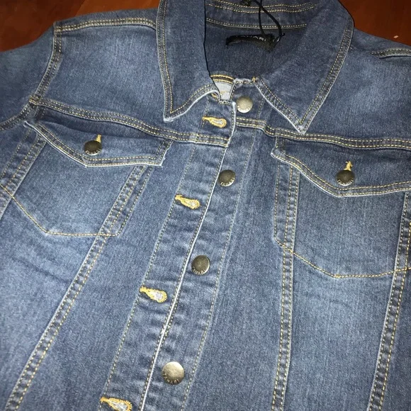 Tahari Jean Jacket NWT - Picture 4 of 7